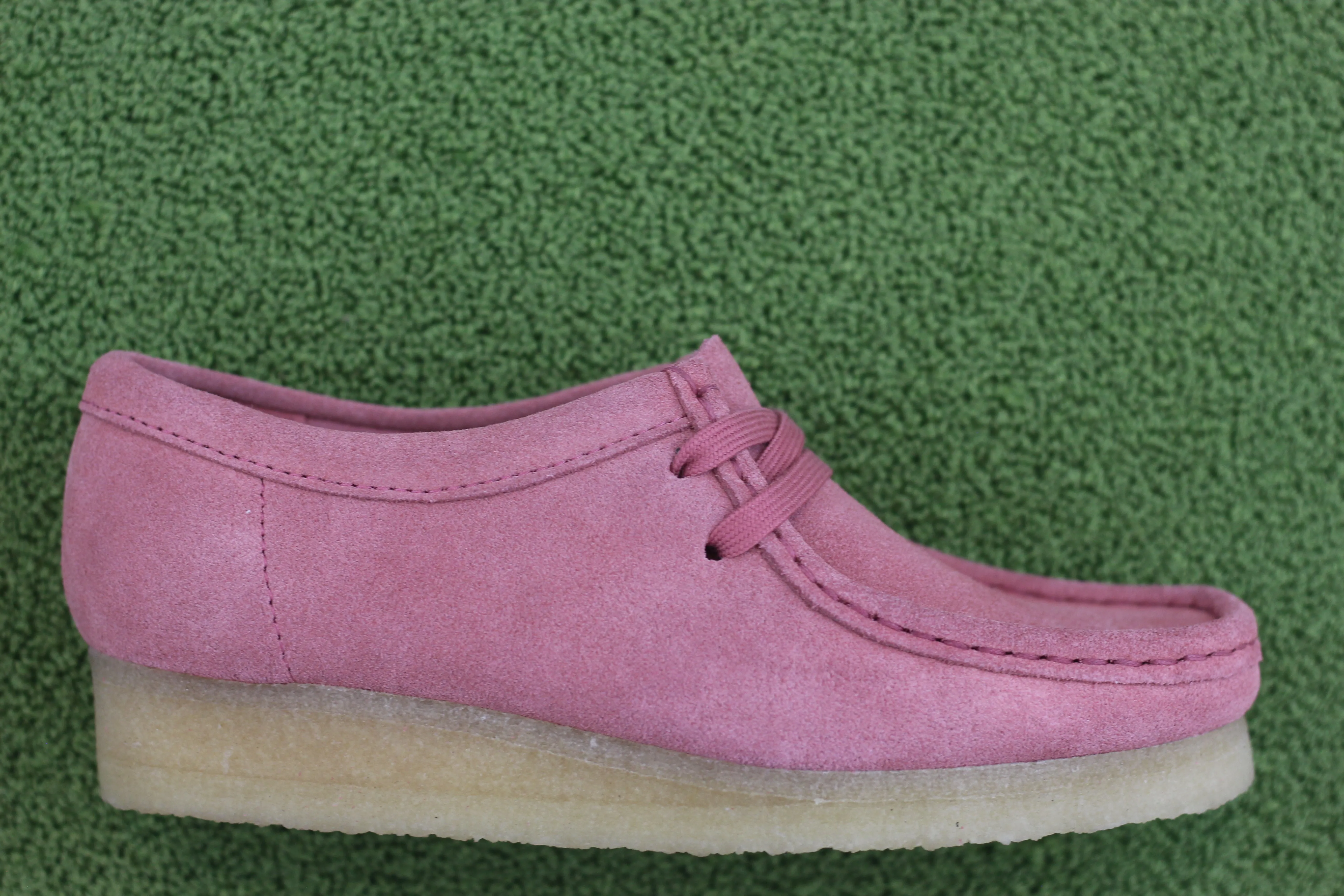 Women's Wallabee - Pink Suede